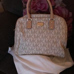 Michael kors handle bag